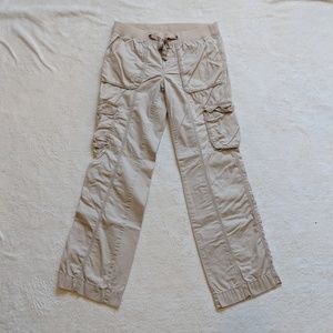 Lightweight khaki cargo pants